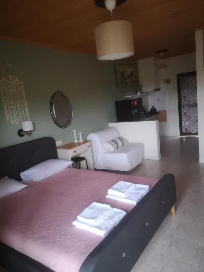 Achillion B&B Paralía Skotínis Buitenkant foto