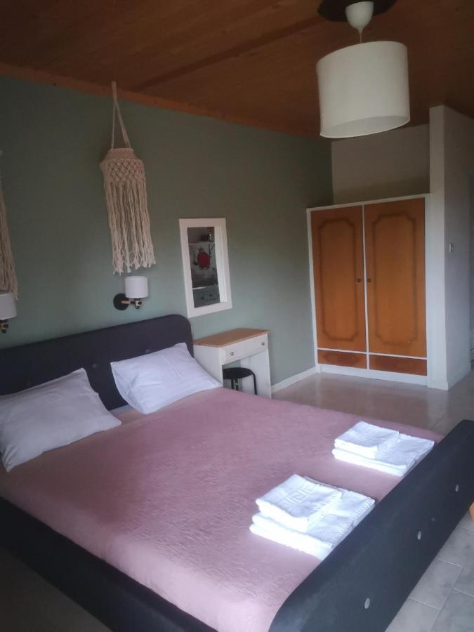 Achillion B&B Paralía Skotínis Buitenkant foto