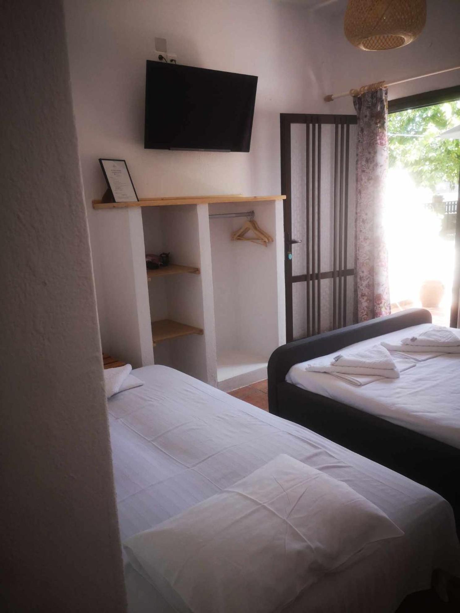 Achillion B&B Paralía Skotínis Buitenkant foto
